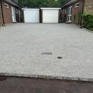 Resin Bound Driveway with Cobbled Edge in Tunbridge Wells, Kent