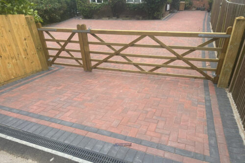 Block Paved Driveway With Fencing And Gate In Cranbrook, Kent (8)