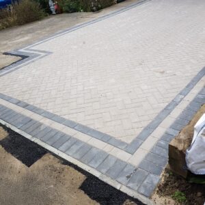 Natural Grey and Charcoal Block Paved Driveway in Maidstone, Kent