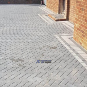 Charcoal Block Paved Driveway and Pathway in Ashford