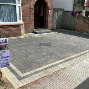 Charcoal Block Paved Driveway with Double Natural Grey Border and…