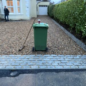 Gravel Driveway with Cobbled Apron in Tunbridge Wells