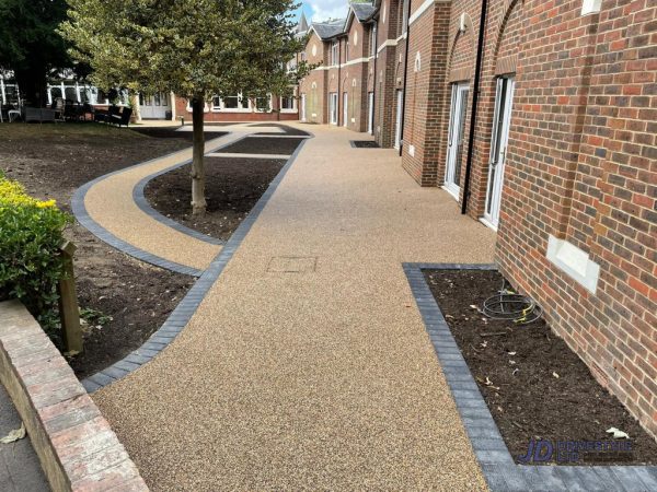 Resin Driveway Installers Aldington