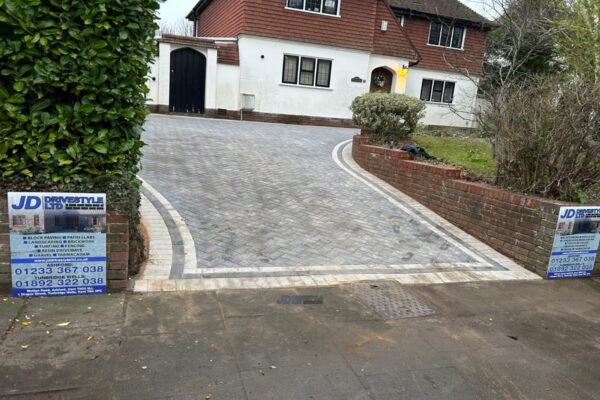 Charcoal Block Paved Driveway With Natural Grey Border In Canterbury, Kent (8)