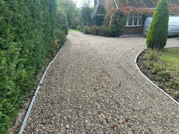 Gravelled Driveway With Kerbing And Porcelain Tiled Front Patio In Ashford, Kent (8)